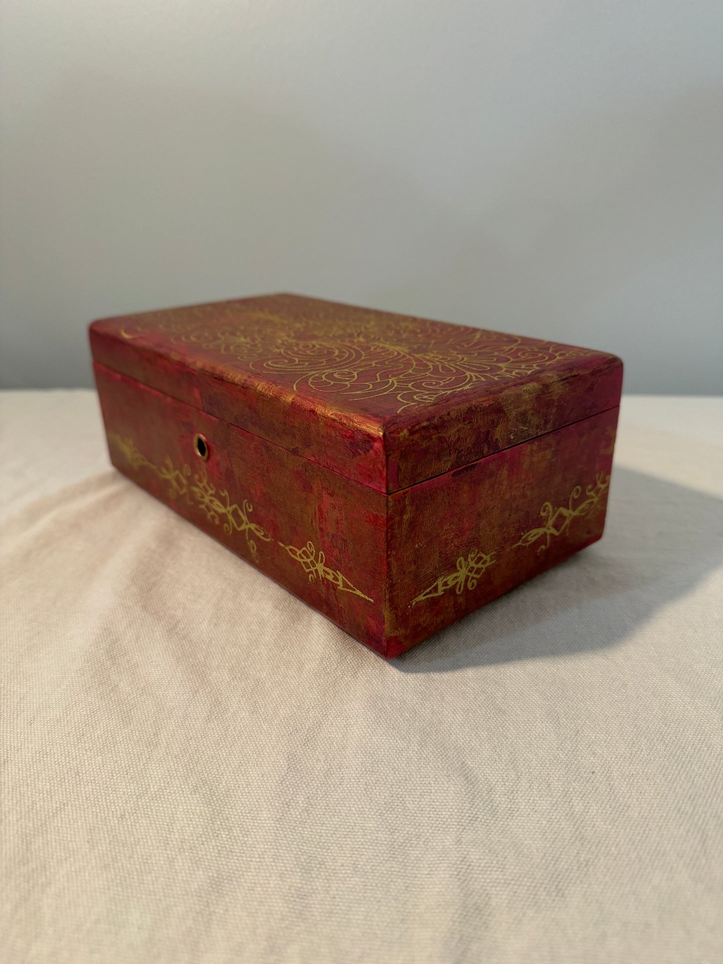 vintage pink box