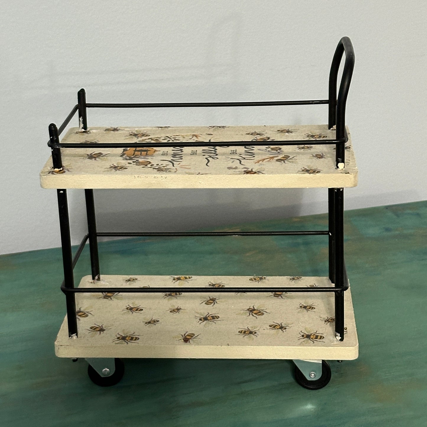 Mini bee cart